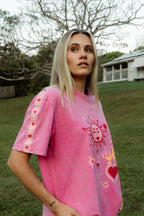 Be A Kind Human Tee - Pink