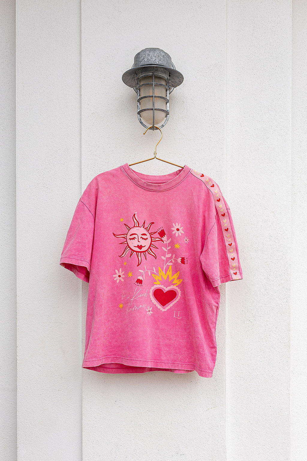Be A Kind Human Tee - Pink